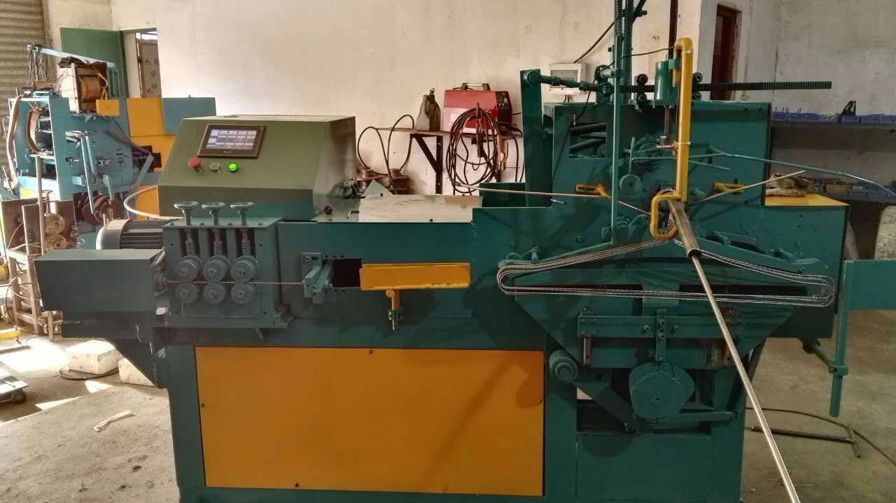 全自動(dòng)衣架成型機(jī)