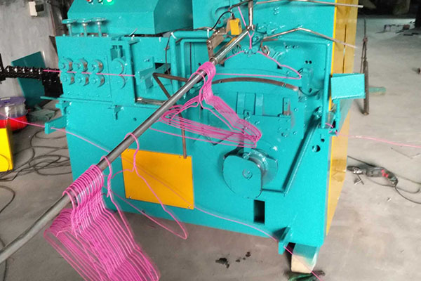 防滑衣架成型機(jī)生產(chǎn)廠家